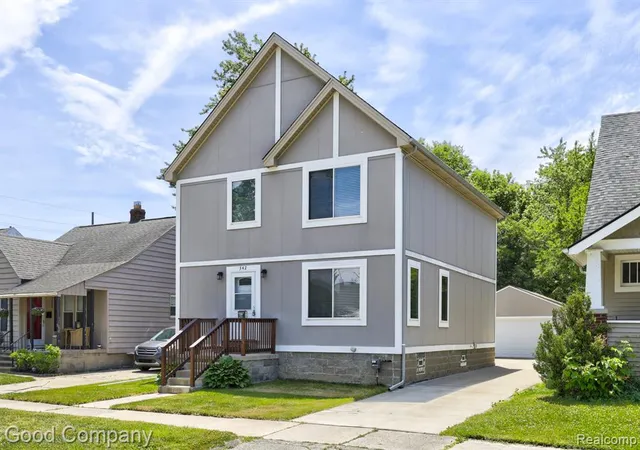 Homes for sale in Ferndale, MI | 342 Spencer St, Ferndale, MI 48220 | MLS# 61010657