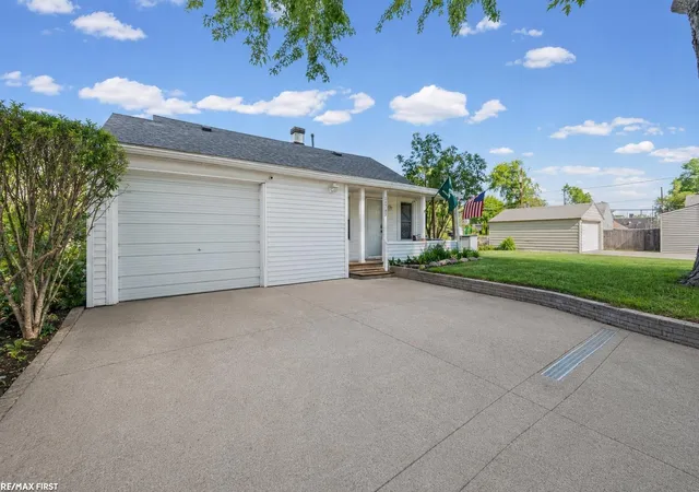 Homes for sale in Madison Heights, MI | 26769 Barrington St, Madison Heights, MI 48071 | MLS# 50214264