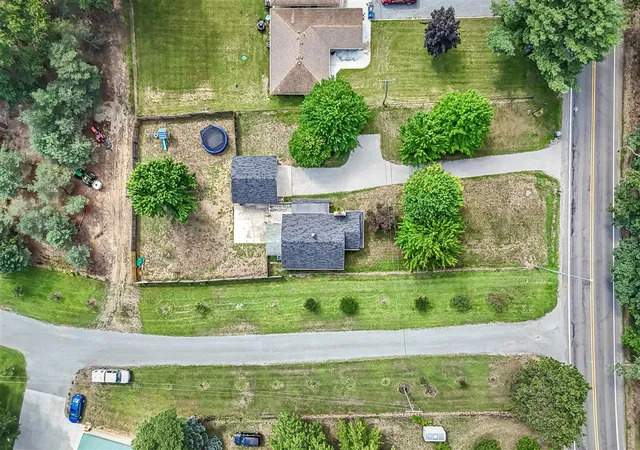 Photo 4 of Sale Pending at 1688 S Carr Rd, Muskegon, MI 49442 | MLS# 70553976 | Listing updated on 2026-09-16
