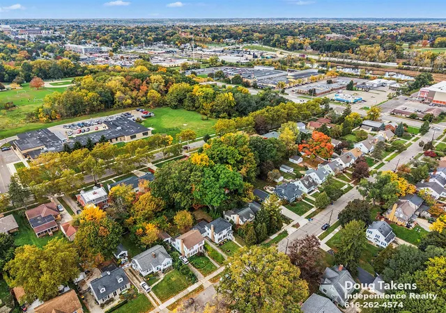 Photo 2 of Single family home for sale at 241 Baynton Ave, Grand Rapids, MI 49503 | MLS# 70564485 | Listing updated on 2026-10-30