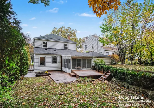 Photo 4 of Single family home for sale at 241 Baynton Ave, Grand Rapids, MI 49503 | MLS# 70564485 | Listing updated on 2026-10-30