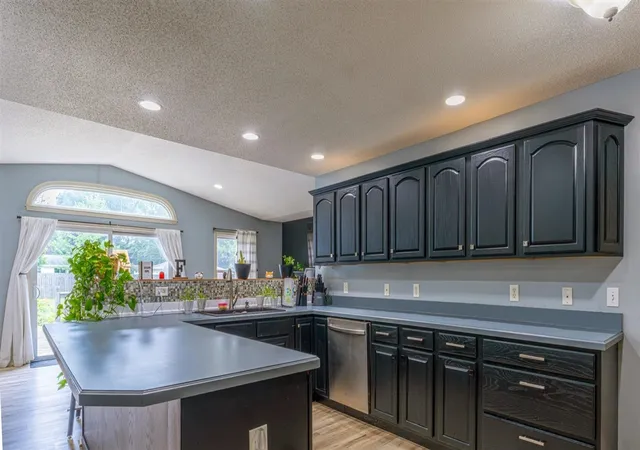 Photo 3 of Sale Pending at 1921 Ora St, Muskegon, MI 49445 | MLS# 70552413 | Listing updated on 2026-08-27