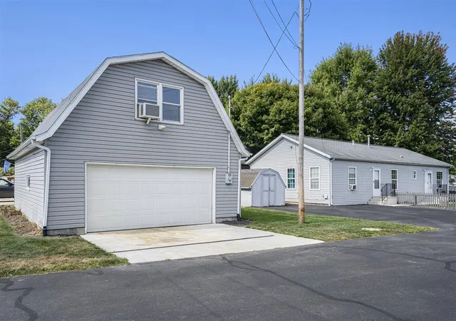 4th image of 450 Sycamore Dr, Coldwater, MI 49036 | MLS# 70522236