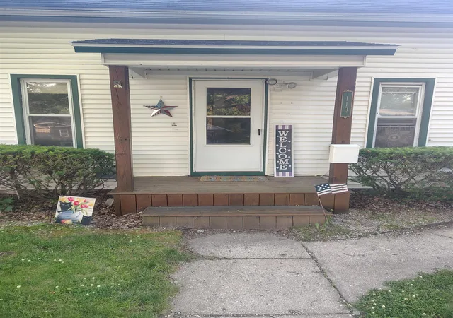 Homes for sale in Vassar, MI | 119 Spruce St, Vassar, MI 48768 | MLS# 50212193