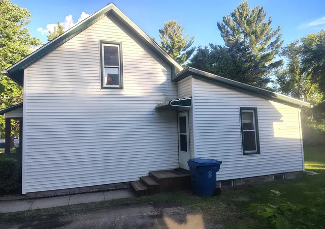 Homes for sale in Vassar, MI | 119 Spruce St, Vassar, MI 48768 | MLS# 50212193