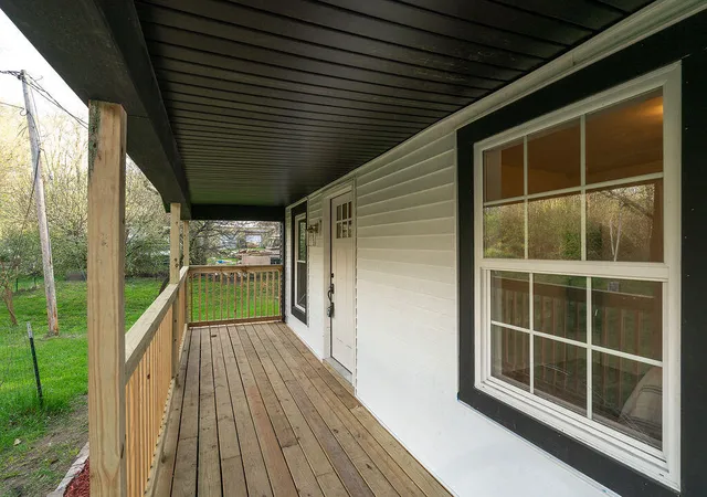 Photo 3 of Sale Pending at 3527 Carlton Ave, Grand Rapids, MI 49525 | MLS# 70527457 | Listing updated on 2026-05-12