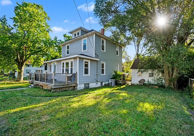 Photo 2 of Single family home for sale at 2258 Lincoln St, Muskegon, MI 49441 | MLS# 70549049 | Listing updated on 2026-09-29