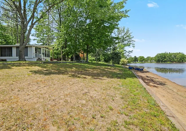 Photo 4 of Single Family Residence at 7870 W Village Rd, Mears, MI 49436 | MLS# 70539262 | | Sold on 2026-06-25