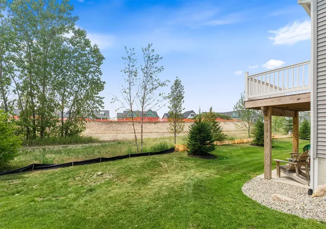 Listing Photo 2 - Condo for sale in building located at 13683 Legends Vw Ct, Holland, MI 49424-9466 - Unit #18