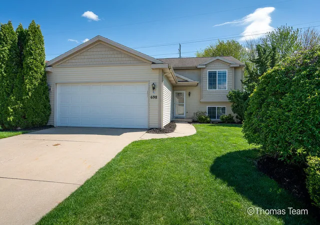 1st image of 698 Silver Brook Dr, Grand Rapids, MI 49548 | MLS# 70529083