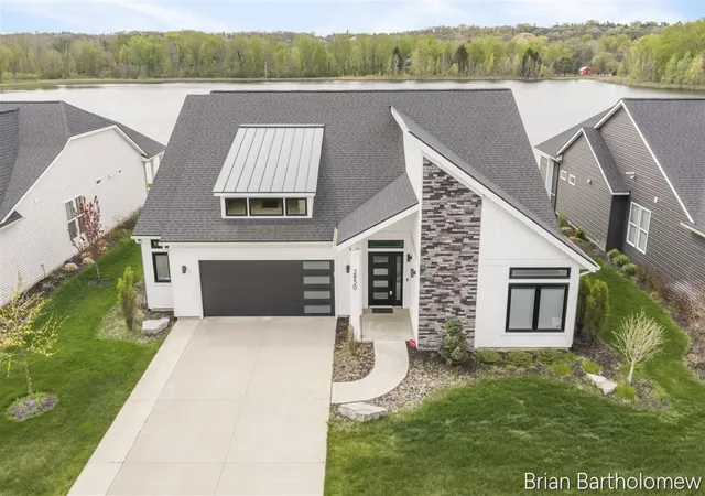 Homes for sale in Belmont, MI | 2930 Isle Water Dr, Belmont, MI 49306 | MLS# 70528284
