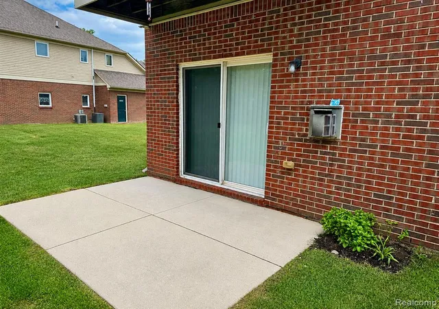 Homes for sale in Sterling Heights, MI | 14466 Shadywood Dr, Sterling Heights, MI 48312 | MLS# 61008808
