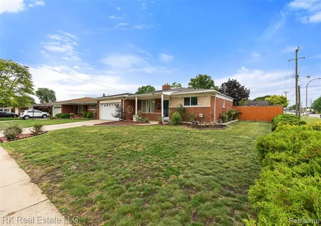 2nd image of 28987 James Dr, Warren, MI 48092 5618 | MLS# 61003543