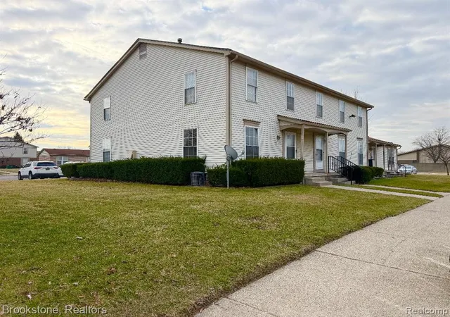 Homes for sale in Sterling Heights, MI | 35214 Taffy Dr #66, Sterling Heights, MI 48312 | MLS# 60977264