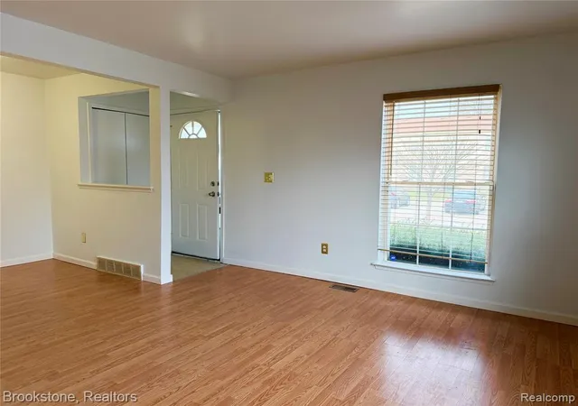 Homes for sale in Sterling Heights, MI | 35214 Taffy Dr #66, Sterling Heights, MI 48312 | MLS# 60977264