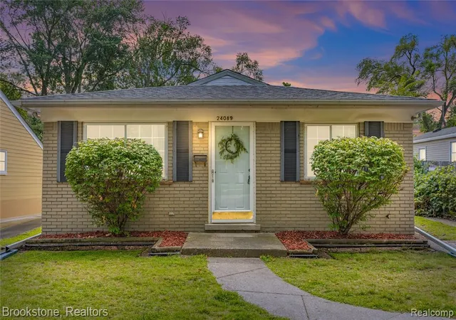 Photo 1 of Single family home for sale at 24089 Hopkins St, Dearborn Heights, MI 48125 | MLS# 61019276 | Listing updated on 2026-08-09