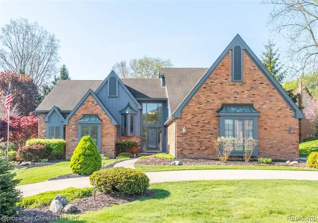 2nd image of 38621 Rutgers Dr, Northville, MI 48167 | MLS# 60992254
