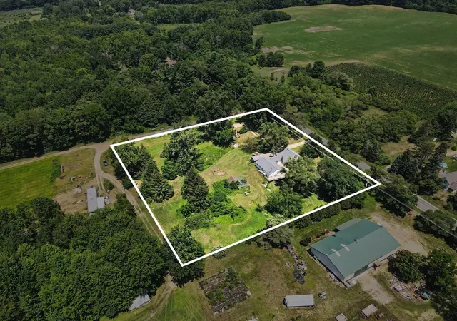 Homes for sale in Grand Junction, MI | 17180 Co Rd 215, Grand Junction, MI 49056 | MLS# 70544667