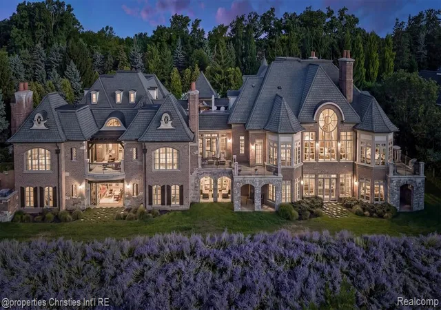 1st image of 2756 Turtle Bluff Dr, Bloomfield Hills, MI 48302 | MLS# 61020508