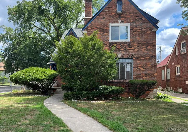 Photo 1 of Sale Pending at 17420 Greenlawn St, Detroit, MI 48221 4508 | MLS# 61024851 | Listing updated on 2026-09-17