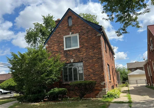 Photo 3 of Sale Pending at 17420 Greenlawn St, Detroit, MI 48221 4508 | MLS# 61024851 | Listing updated on 2026-09-17