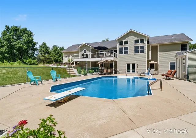 Homes for sale in Hastings, MI | 817 Pheasant Ridge Dr, Hastings, MI 49058 | MLS# 70540345
