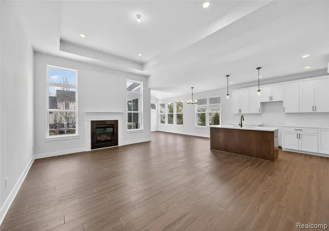 5th image of 1490 Turner Dr #2, Walled Lake, MI 48390 | MLS# 60986242