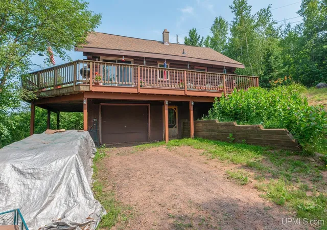 Photo 3 of Single family home for sale at 1105 Sunday Lake Mine Rd, Wakefield, MI 49968 | MLS# 50215900 | Listing updated on 2026-10-05