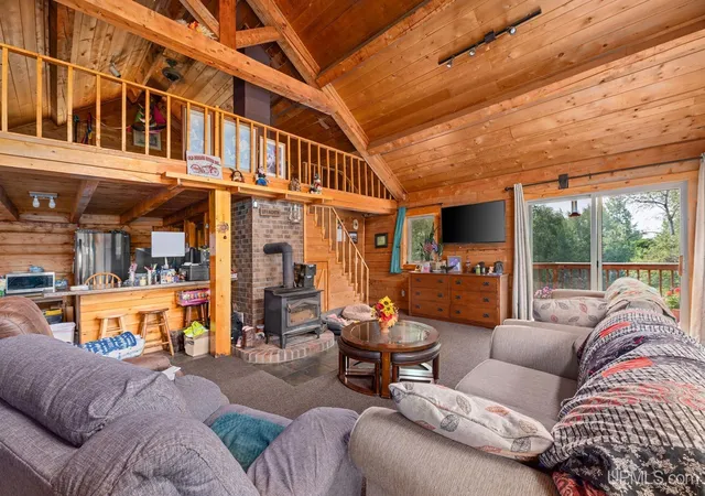 Photo 3 of Single family home for sale at 1105 Sunday Lake Mine Rd, Wakefield, MI 49968 | MLS# 50215900 | Listing updated on 2026-10-05