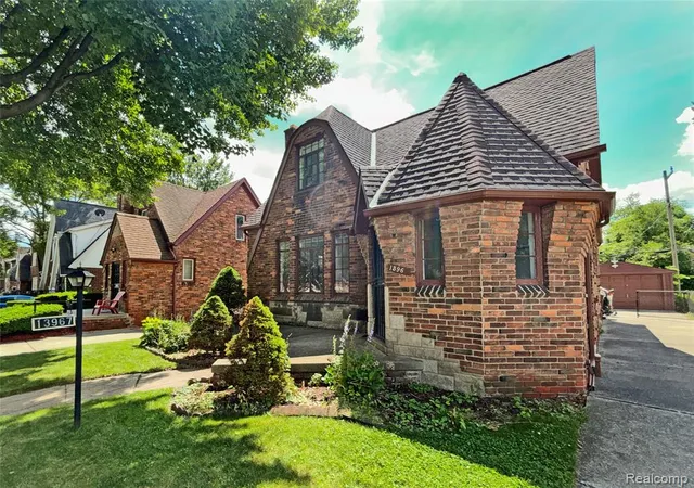 Homes for sale in Detroit, MI | 13967 Saint Marys St, Detroit, MI 48227 | MLS# 61008237