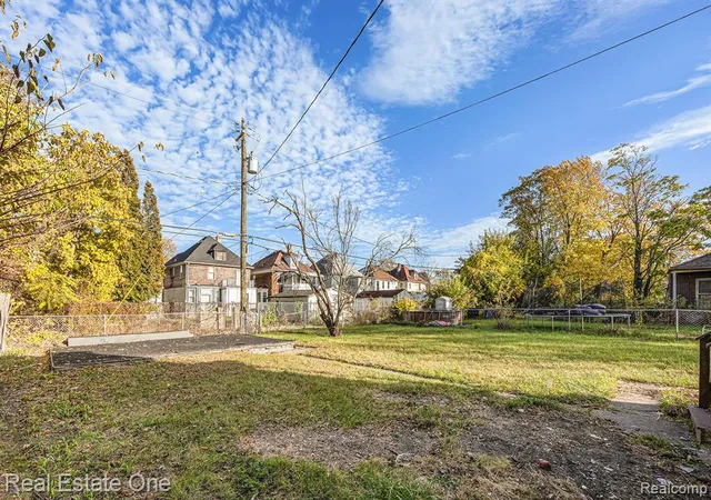 26th image of 2532 Canton St, Detroit, MI 48207 | MLS# 60951337