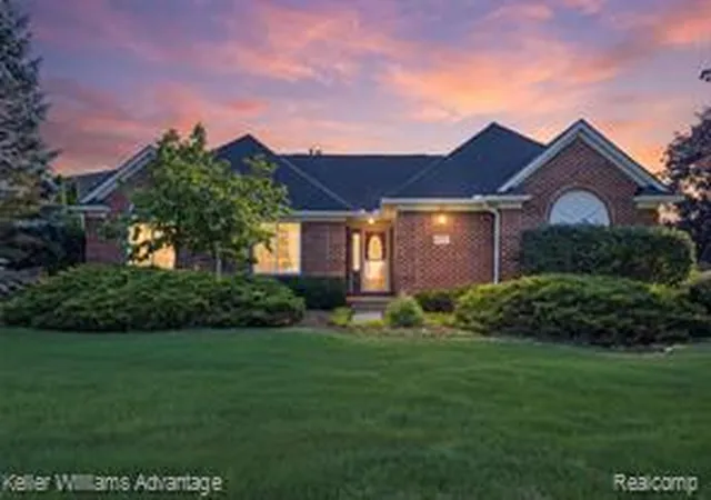 Homes for sale in South Lyon, MI | 9722 Sunnywood Trl, South Lyon, MI 48178 | MLS# 61009753