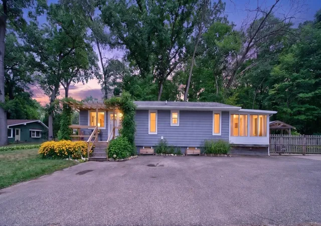 1st image of 172 St Marys Lake Rd, Battle Creek, MI 49017 | MLS# 80072133