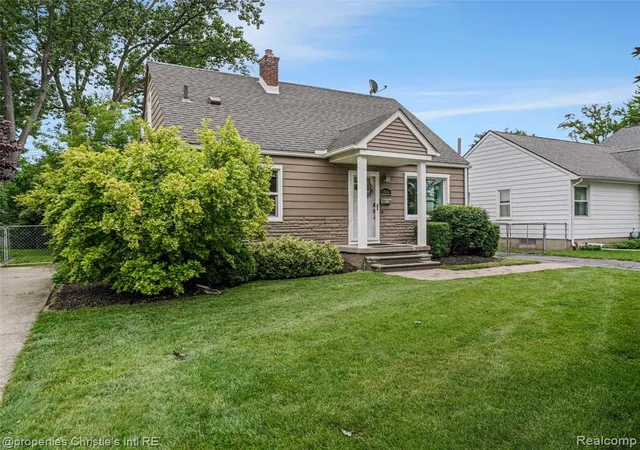 Homes for sale in Berkley, MI | 1864 Cummings Ave, Berkley, MI 48072 | MLS# 61005860