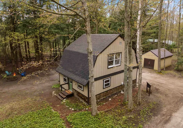Homes for sale in Frankfort, MI | 3513 River Rd, Frankfort, MI 49635 | MLS# 80068225