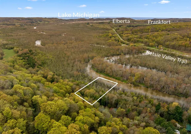 Homes for sale in Frankfort, MI | 3513 River Rd, Frankfort, MI 49635 | MLS# 80068225