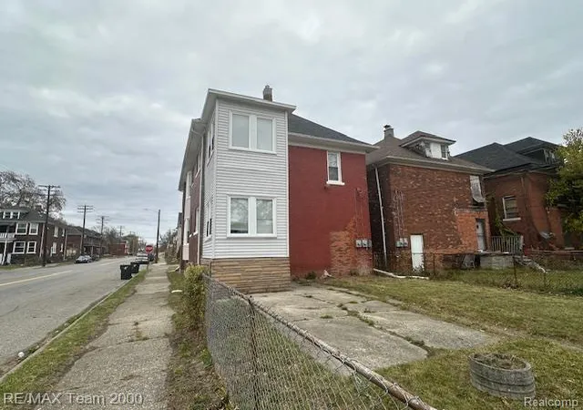 Homes for sale in Detroit, MI | 502 Harmon St, Detroit, MI 48202 | MLS# 60961948
