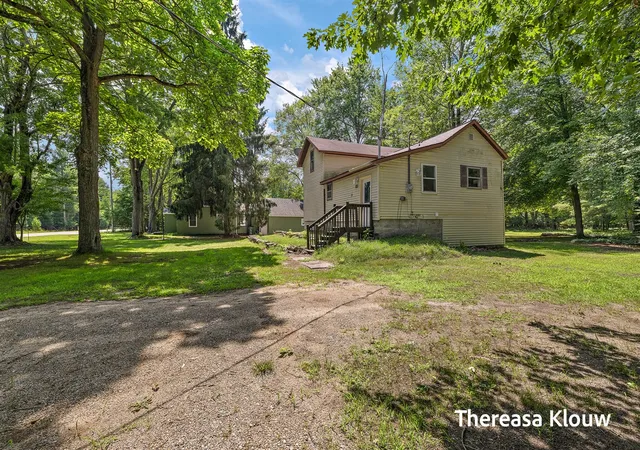 Photo 2 of Single family home for sale at 6309 Henry St, Muskegon, MI 49441 | MLS# 70545191 | Listing updated on 2026-08-28