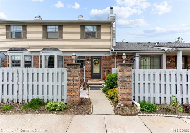 Homes for sale in Canton, MI | 1921 Vine Way Dr #41, Canton, MI 48188 | MLS# 60990756