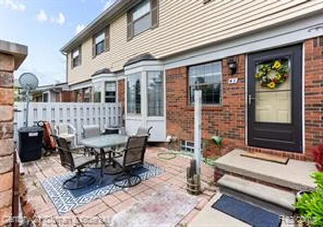 Homes for sale in Canton, MI | 1921 Vine Way Dr #41, Canton, MI 48188 | MLS# 60990756