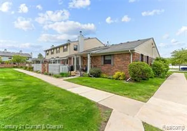 Homes for sale in Canton, MI | 1921 Vine Way Dr #41, Canton, MI 48188 | MLS# 60990756