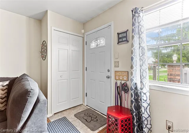 Homes for sale in Canton, MI | 1921 Vine Way Dr #41, Canton, MI 48188 | MLS# 60990756