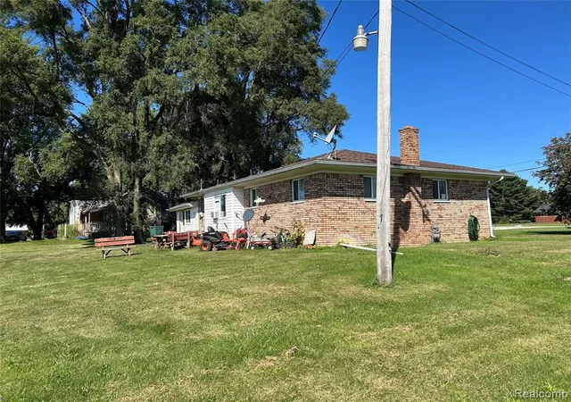 3rd image of 16401 Almont Rd, Allenton, MI 48002 | MLS# 60987857