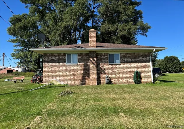 4th image of 16401 Almont Rd, Allenton, MI 48002 | MLS# 60987857