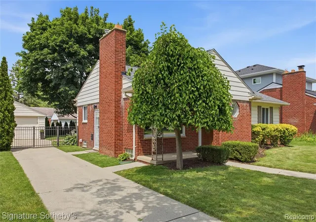 Homes for sale in Beverly Hills, MI | 16908 Dunblaine Ave, Beverly Hills, MI 48025 | MLS# 61007136