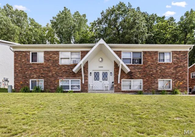 2nd image of 1860 Prairie Pkwy, Wyoming, MI 49519 | MLS# 70542344