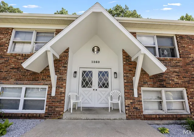 4th image of 1860 Prairie Pkwy, Wyoming, MI 49519 | MLS# 70542344