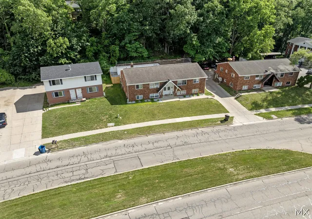 5th image of 1860 Prairie Pkwy, Wyoming, MI 49519 | MLS# 70542344