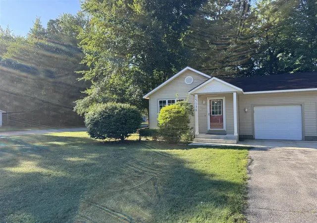 2nd image of 15138 Wildberry Ct, Spring Lake, MI 49456 | MLS# 70554320