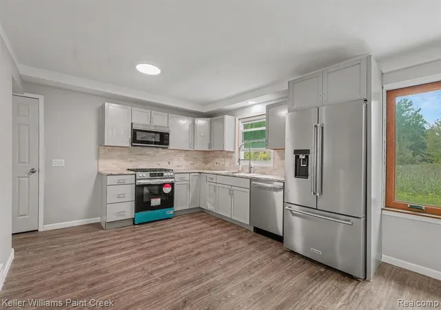 Photo 4 of Single family home for sale at 71320 Dequindre Rd, Bruce Twp, MI 48065 | MLS# 61022640 | Listing updated on 2026-08-20